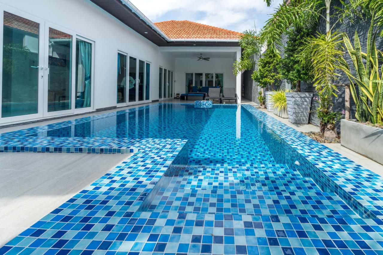 Majestic By Korawan Villa Pattaya Luaran gambar